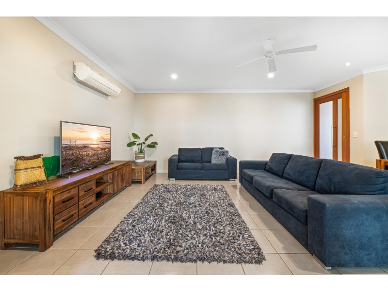 1/13 Boobook Ct, Buderim QLD 4556