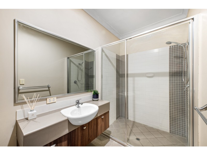 1/13 Boobook Ct, Buderim QLD 4556