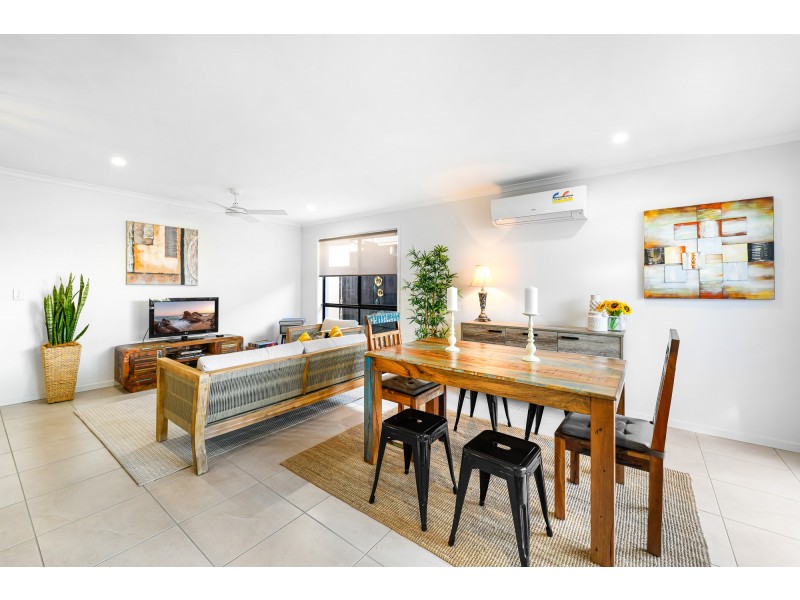 8 Haley St, Palmview QLD 4553