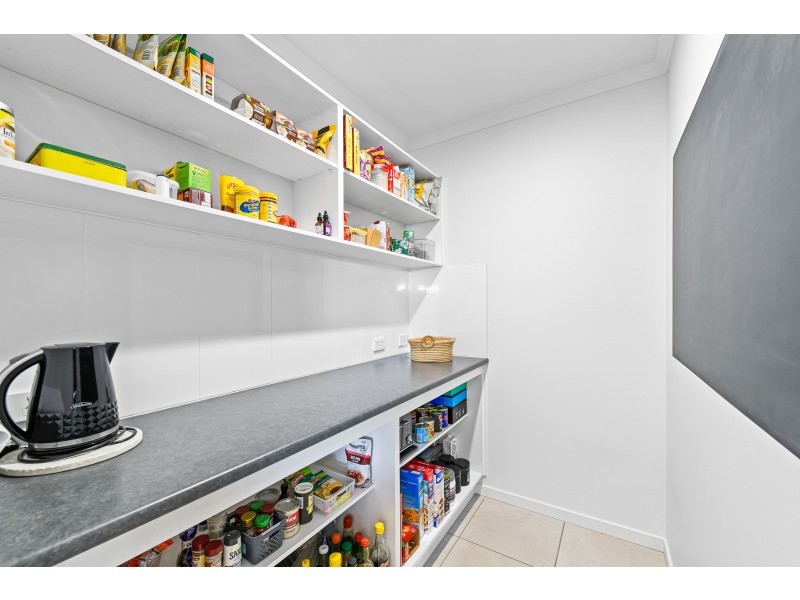 8 Haley St, Palmview QLD 4553