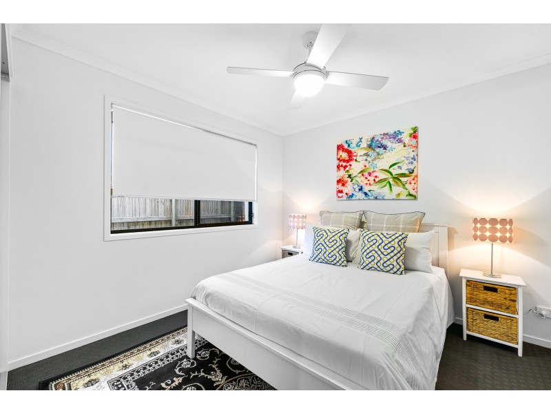 8 Haley St, Palmview QLD 4553