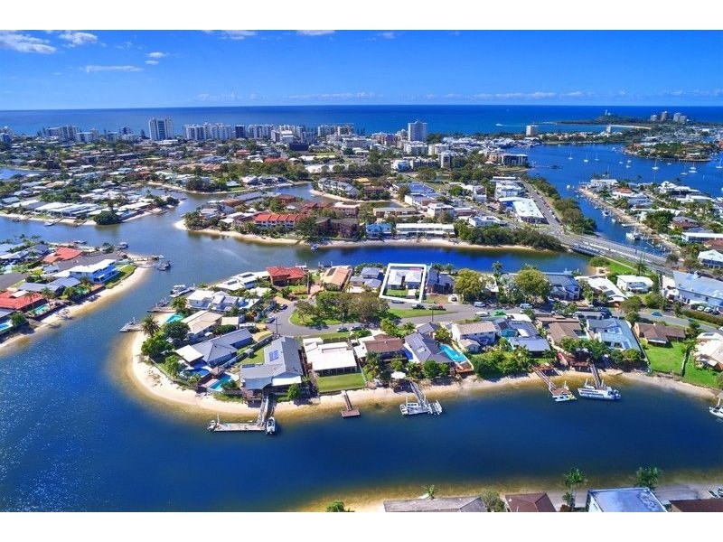 26 Coorumbong Close, Mooloolaba QLD 4557