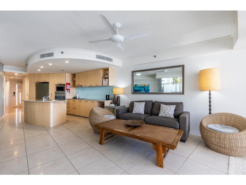 208/14 Aerodrome Road, Maroochydore QLD 4558