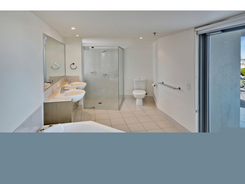 301/19 First Ave, Mooloolaba QLD 4557