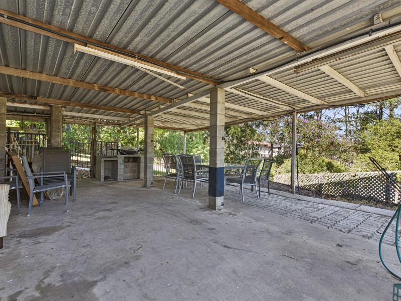 15 Mount Pleasant Rd, Nambour QLD 4560