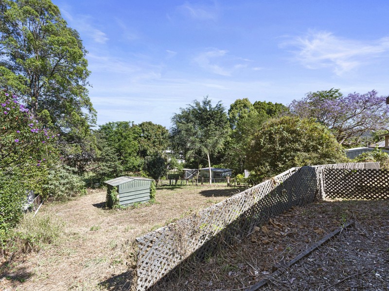 15 Mount Pleasant Rd, Nambour QLD 4560