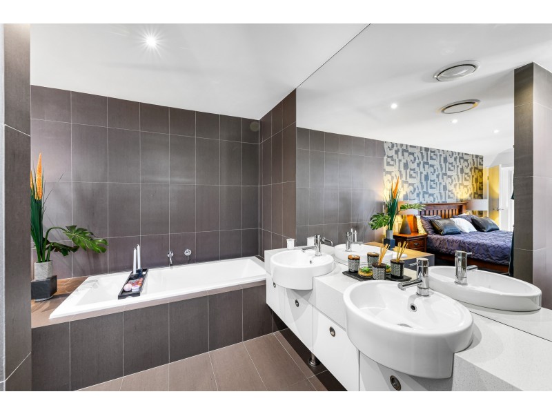 61 The Decks, Wurtulla QLD 4575