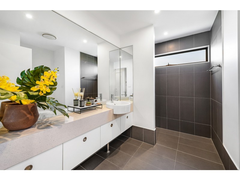 61 The Decks, Wurtulla QLD 4575