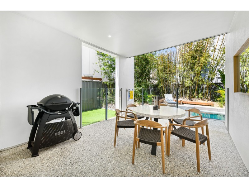 61 The Decks, Wurtulla QLD 4575