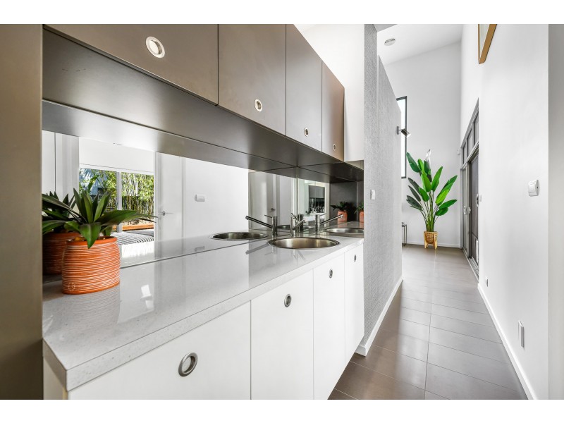 61 The Decks, Wurtulla QLD 4575