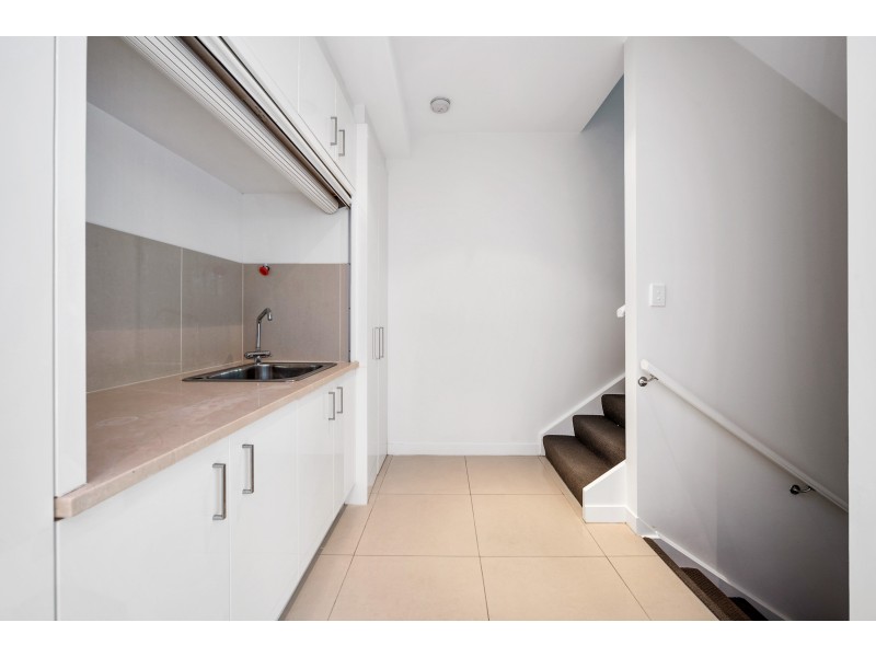 2/8 Leo Crescent, Alexandra Headland QLD 4572