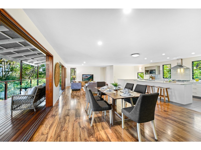 10 Nyes Cres, Buderim QLD 4556