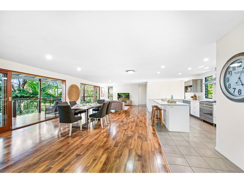 10 Nyes Cres, Buderim QLD 4556