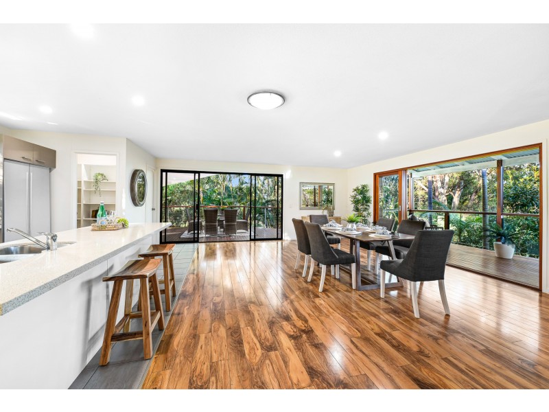 10 Nyes Cres, Buderim QLD 4556