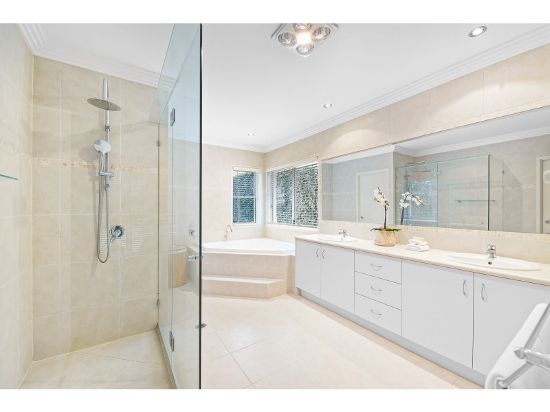 16 Buderim Vista Ct, Buderim QLD 4556