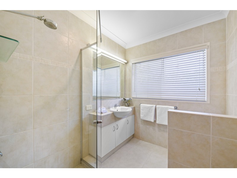 16 Buderim Vista Ct, Buderim QLD 4556