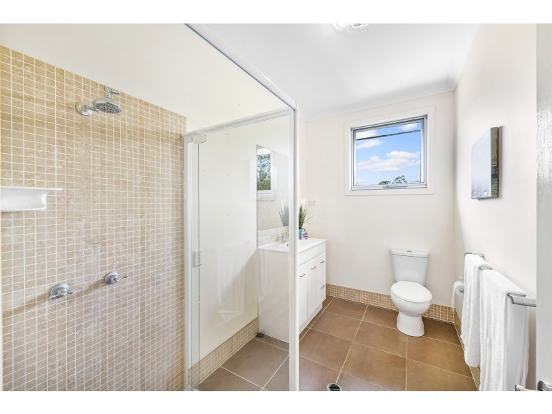 20 Viewland Dr, Mooloolah Valley QLD 4553