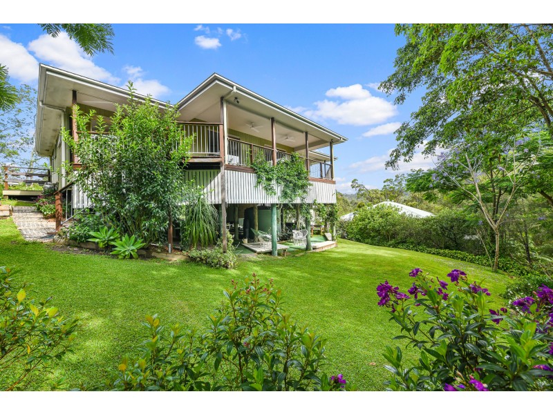 20 Viewland Dr, Mooloolah Valley QLD 4553