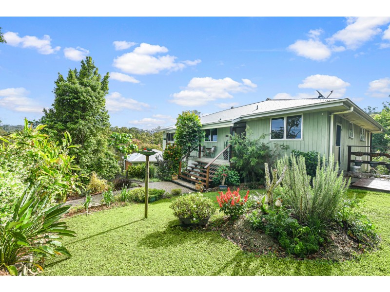 20 Viewland Dr, Mooloolah Valley QLD 4553