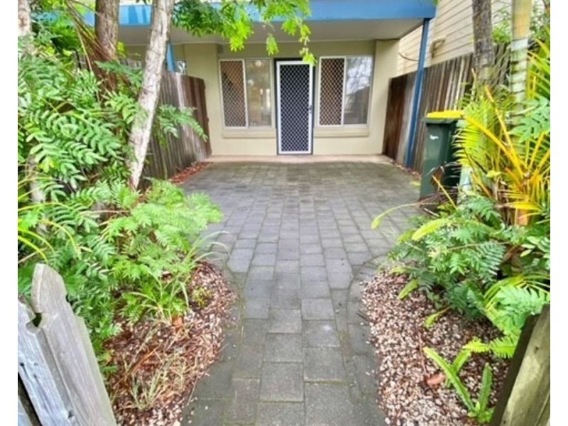 3/55 Memorial Avenue, Maroochydore QLD 4558
