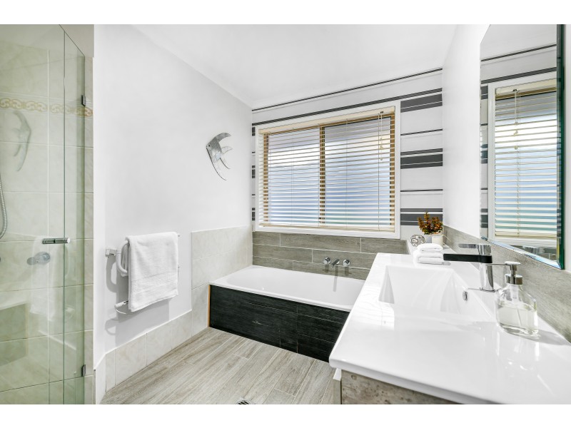 12 Mclaren Pl, Buderim QLD 4556