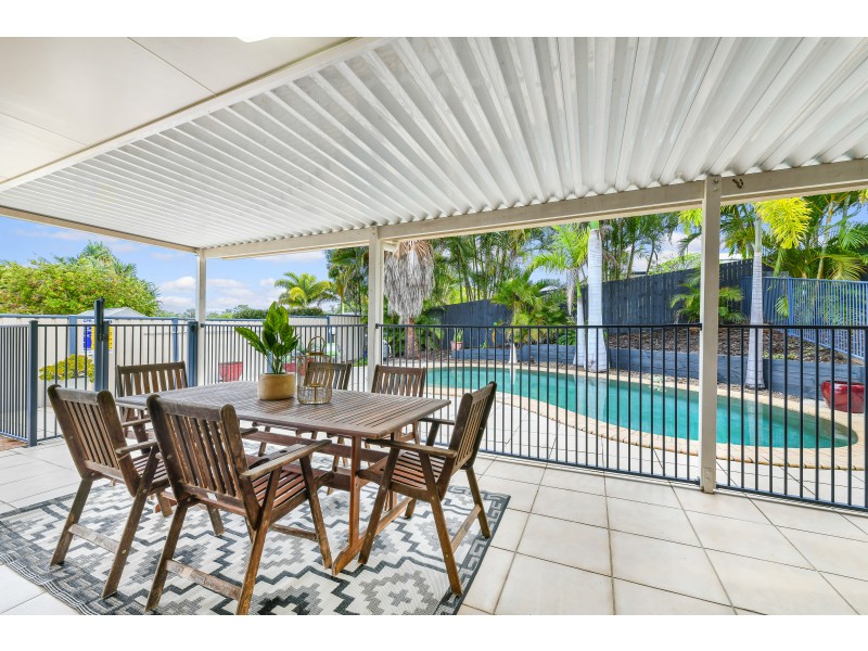 12 Mclaren Pl, Buderim QLD 4556