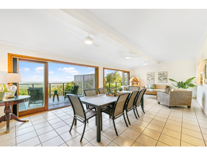 16 Caroline Cres, Buderim QLD 4556