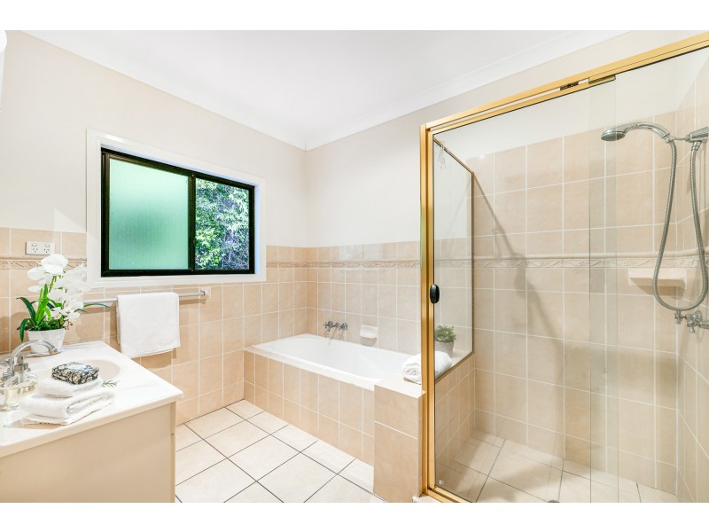 16 Caroline Cres, Buderim QLD 4556