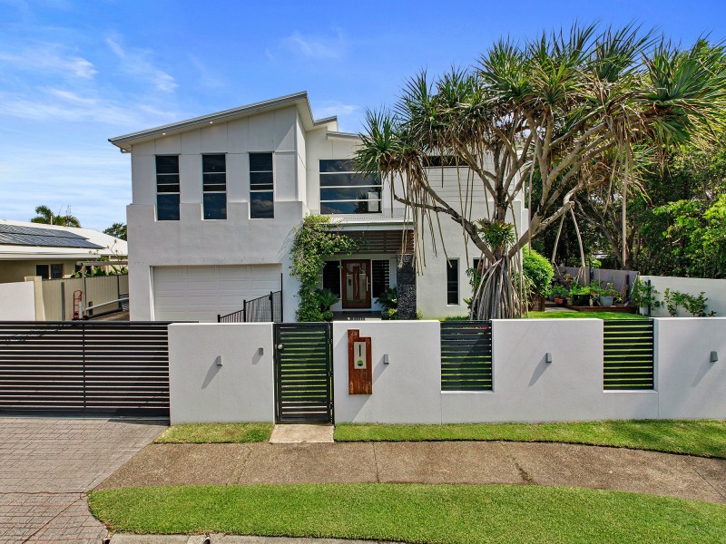 49 Sassifras St, Mudjimba QLD 4564