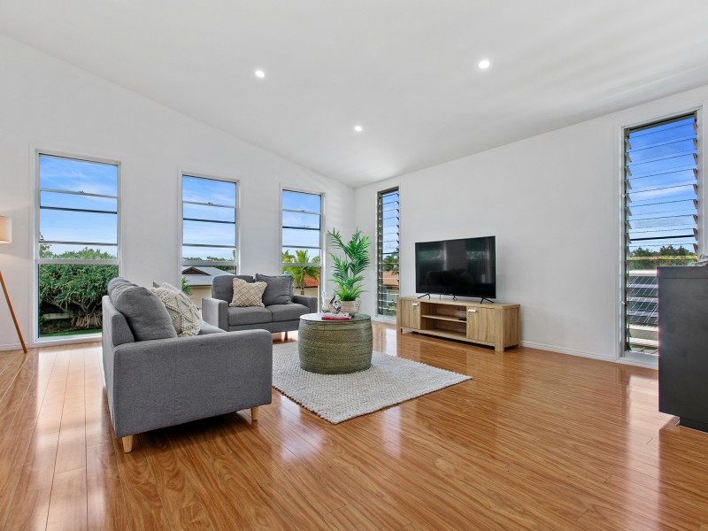 49 Sassifras St, Mudjimba QLD 4564