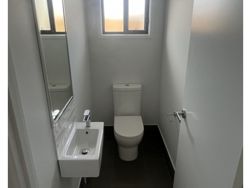 1 Boomerang Ct, Woombye QLD 4559