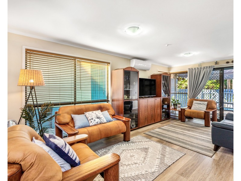 60/1 Poinsettia Court, Mooloolaba QLD 4557