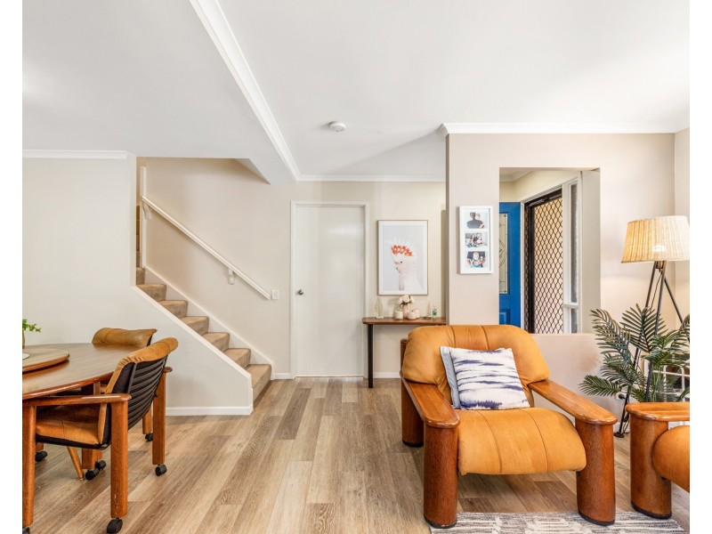 60/1 Poinsettia Court, Mooloolaba QLD 4557