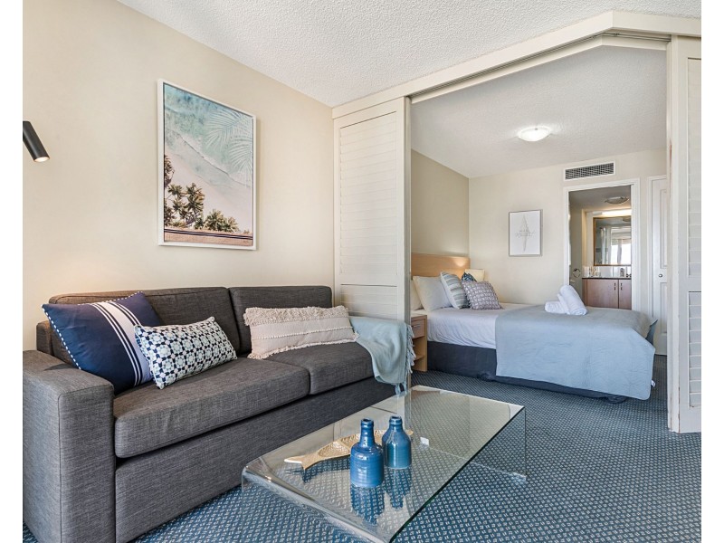 569/11 Mooloolaba Esplanade, Mooloolaba QLD 4557