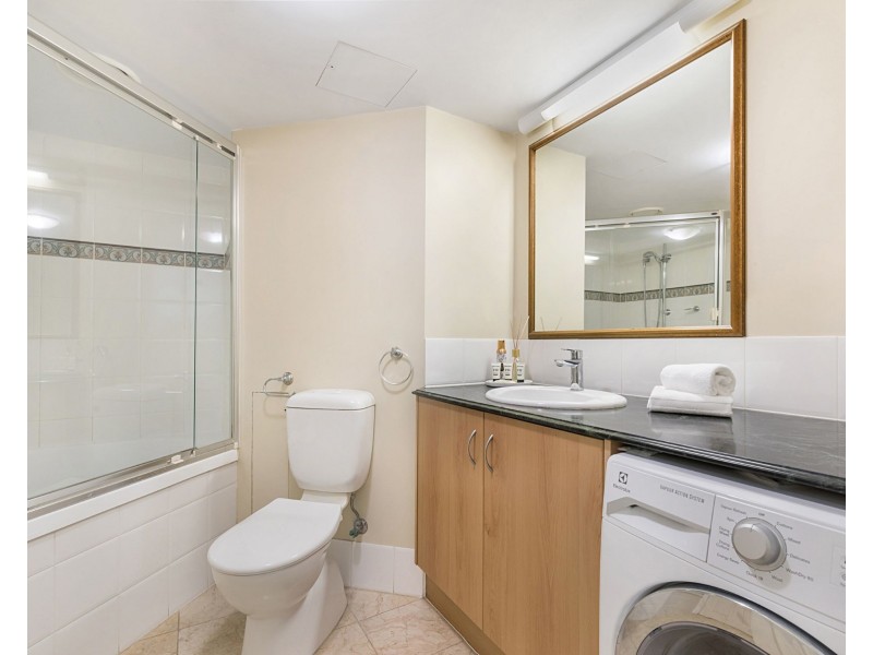 569/11 Mooloolaba Esplanade, Mooloolaba QLD 4557
