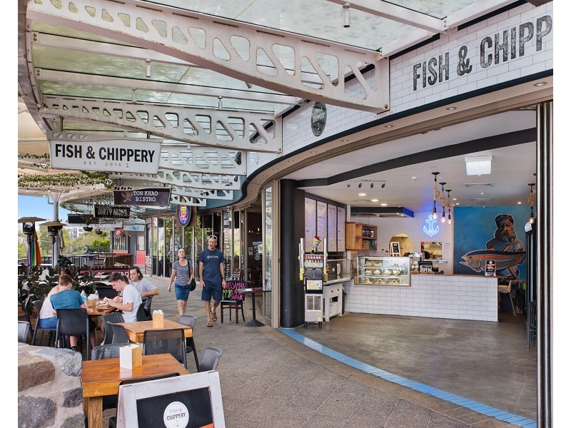 569/11 Mooloolaba Esplanade, Mooloolaba QLD 4557