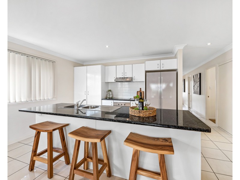 24 Gipps St, Caloundra West QLD 4551