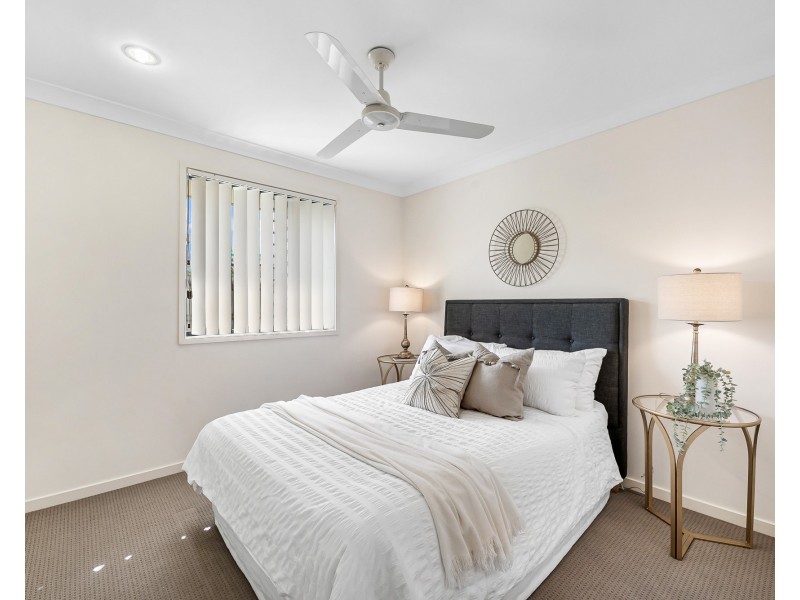 24 Gipps St, Caloundra West QLD 4551