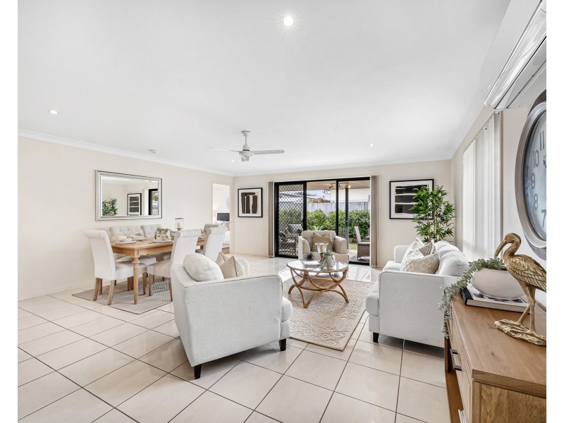 24 Gipps St, Caloundra West QLD 4551