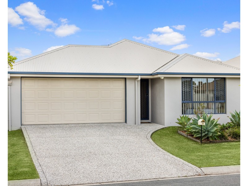 24 Gipps St, Caloundra West QLD 4551
