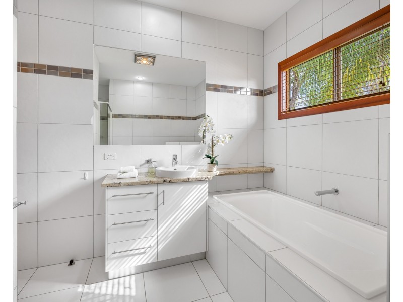 25 Booral St, Buderim QLD 4556