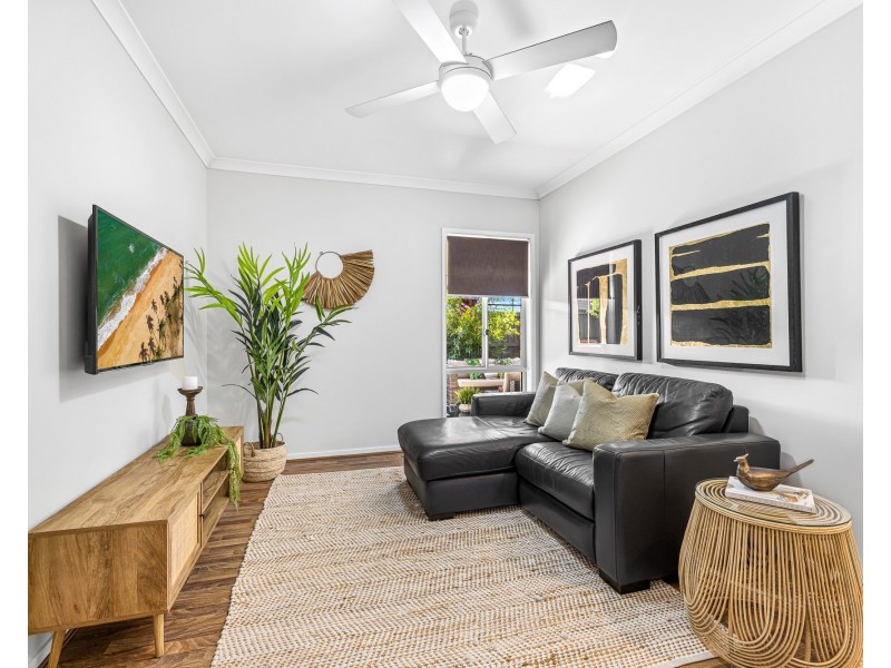39 Parkview Dr, Little Mountain QLD 4551