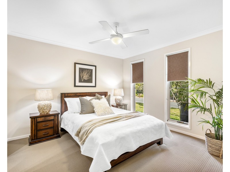 39 Parkview Dr, Little Mountain QLD 4551