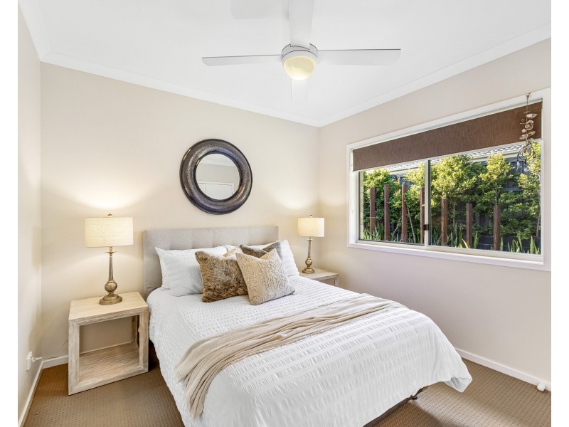 39 Parkview Dr, Little Mountain QLD 4551