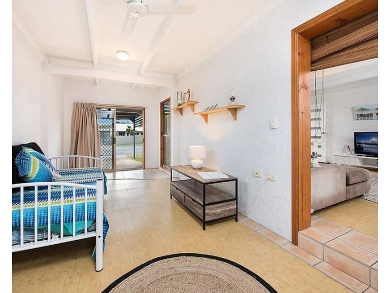 37 Bauhinia Drive, Mooloolaba QLD 4557