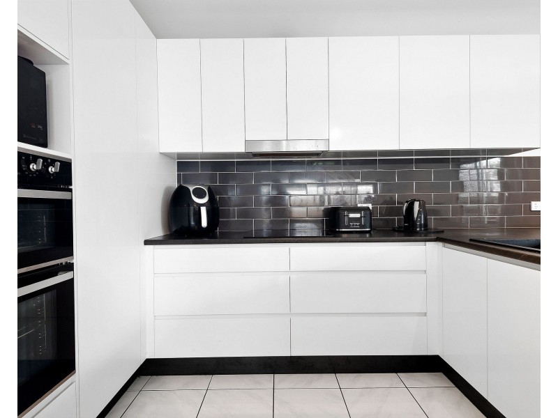 36 Kurrimine Cres, Mountain Creek QLD 4557