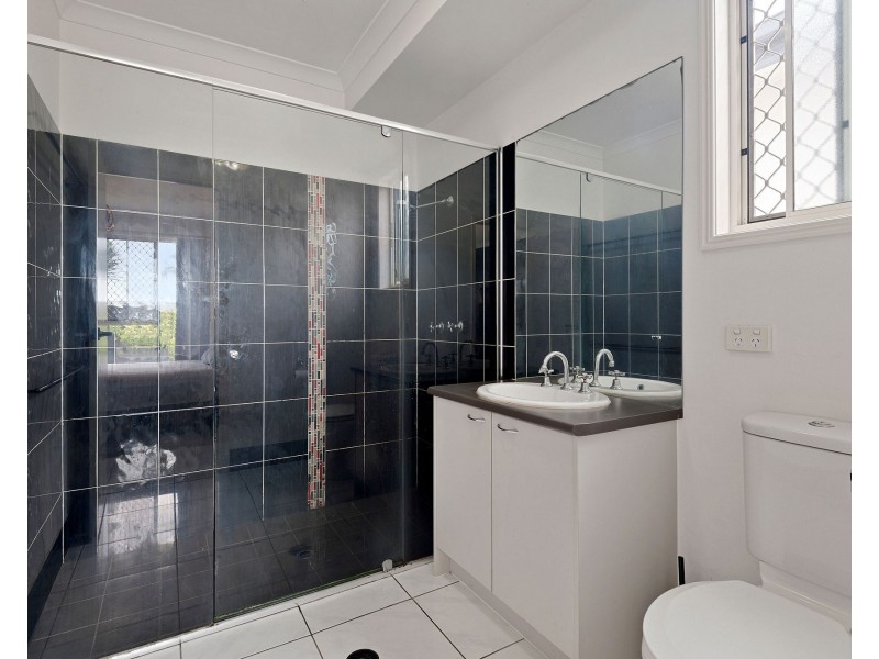 36 Kurrimine Cres, Mountain Creek QLD 4557