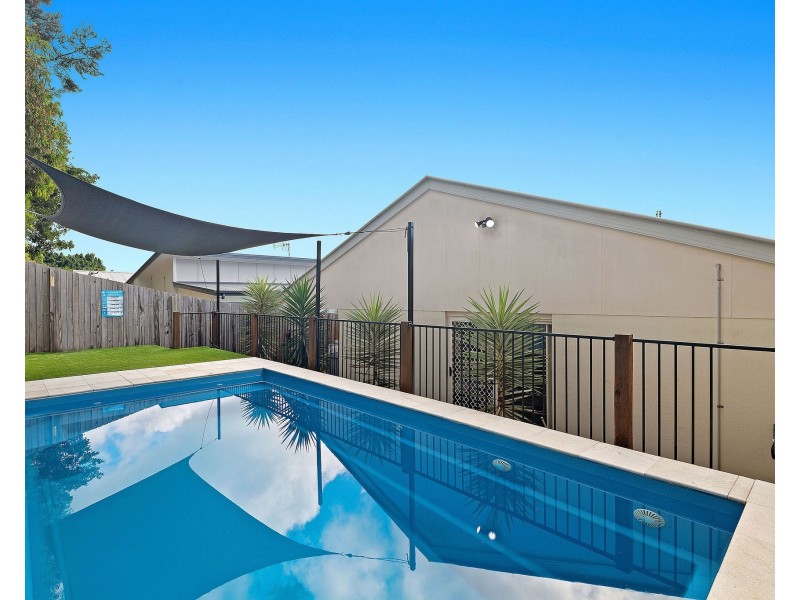 36 Kurrimine Cres, Mountain Creek QLD 4557