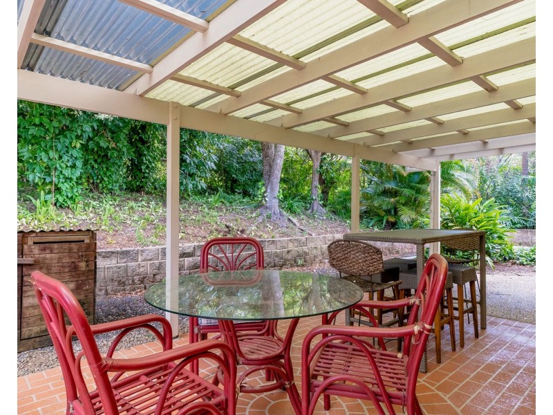 8 Curlew Cres, Cooroy QLD 4563