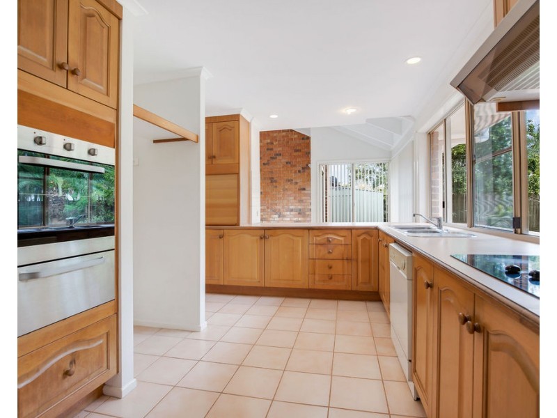 4 Lindeman Ave, Buderim QLD 4556